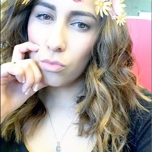 Meet your Posher, Abby